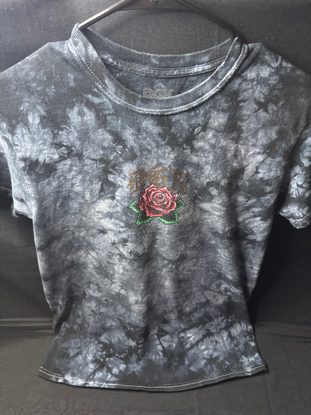 DGK Men’s Small Our Lady Guadalupe Rose Graphic T Shirt Acid Wash Skate Tee.